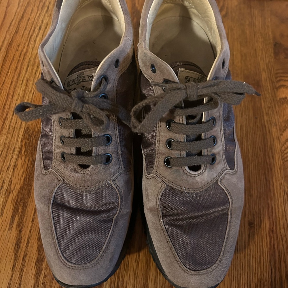 Hogan women’s Taupe Sneakers